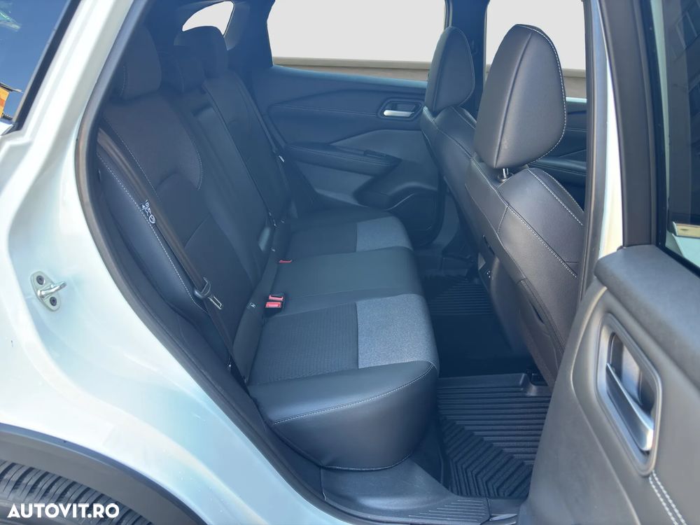 Nissan Qashqai 1.3 DIG-T MHEV Xtronic Premiere Edition - 20