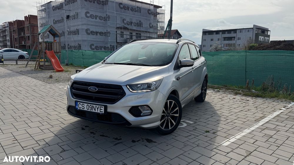 Ford Kuga - 1