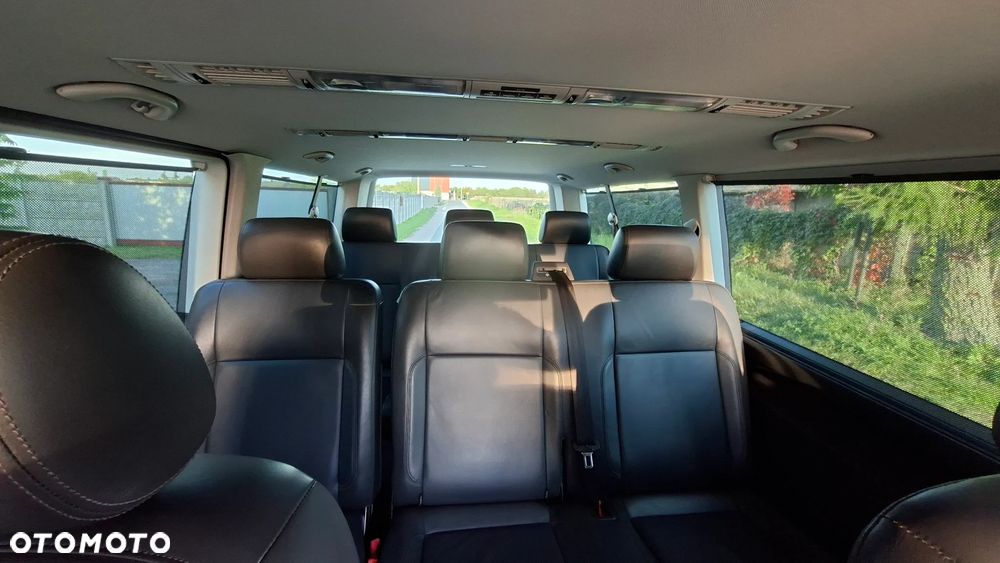 Volkswagen Caravelle - 22