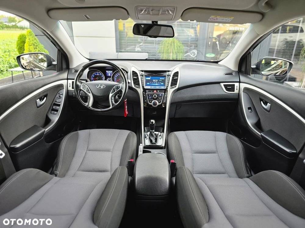 Hyundai i30 Kombi 1.6 GDi DCT Premium - 30