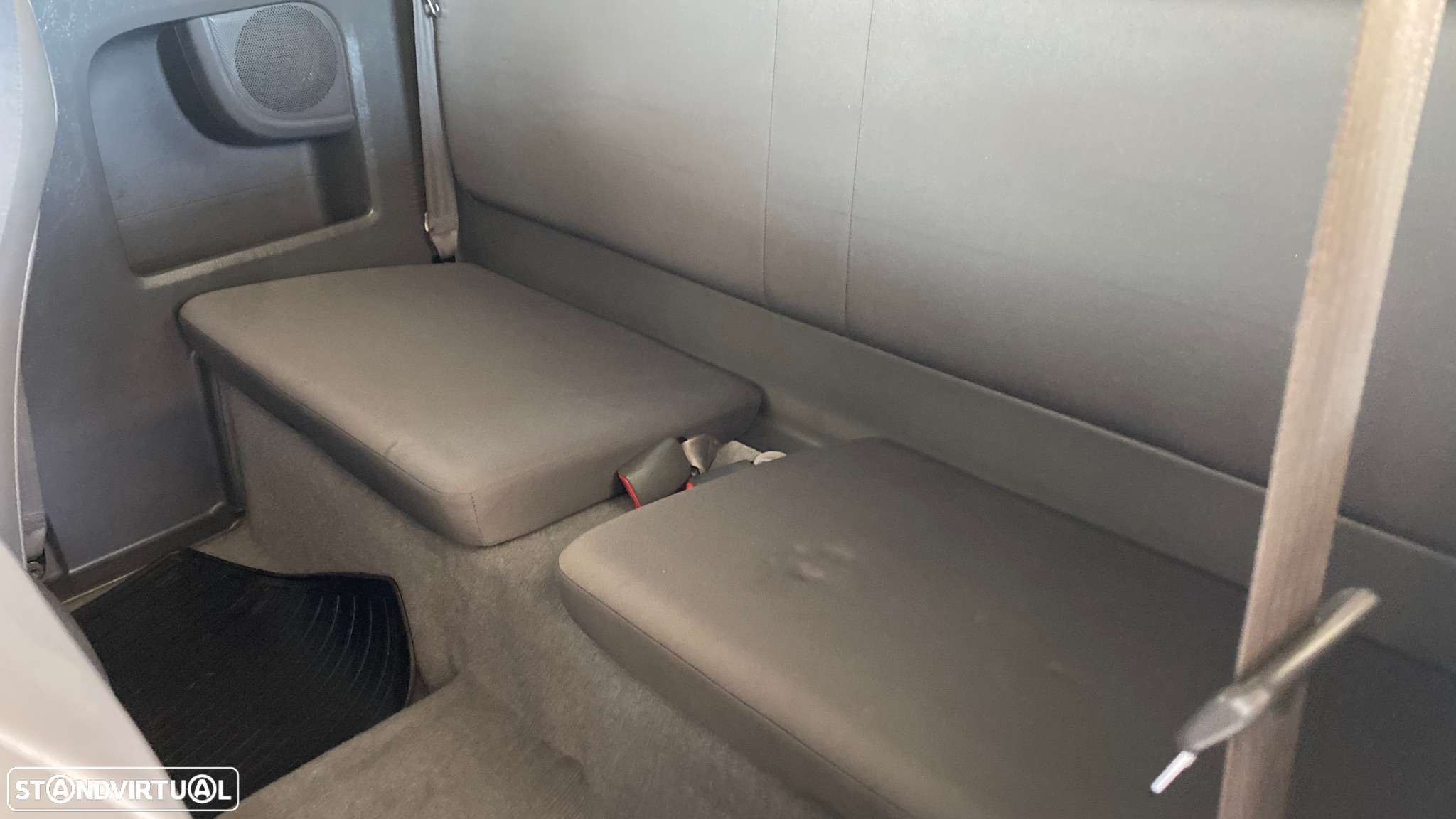 Toyota Hilux 2.5 D-4D 4WD CE AC+PM - 15