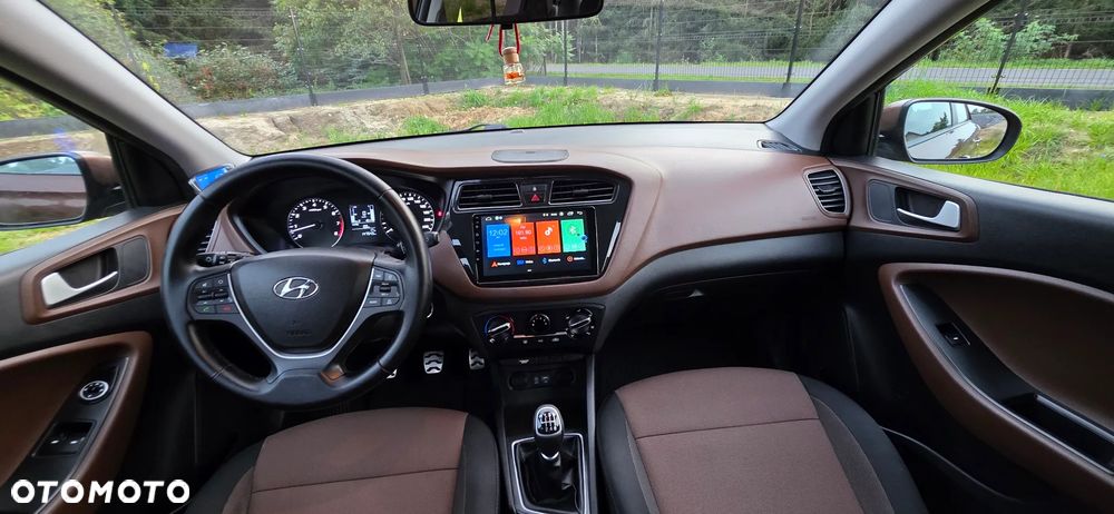 Hyundai i20 1.4 YES Gold - 18