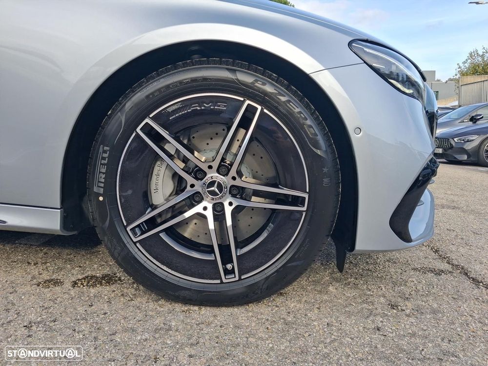 Mercedes-Benz E 220 d AMG Line - 4