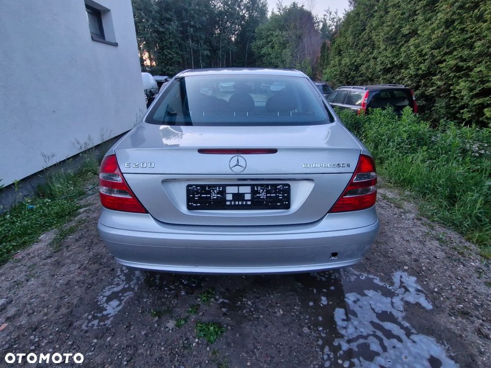 Mercedes-Benz Klasa E 200 Kompressor Automatik Elegance Sport Edition - 6
