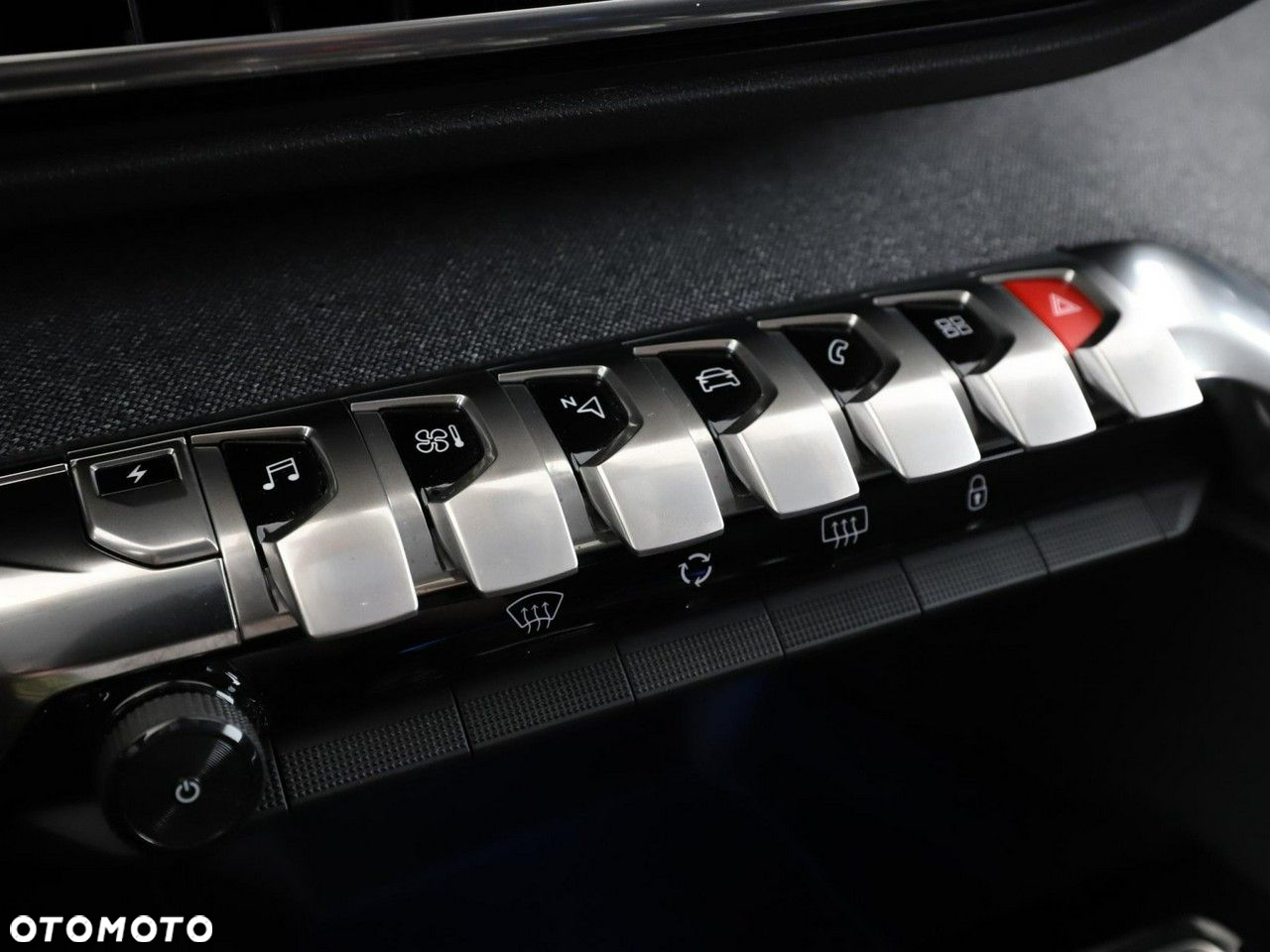 Peugeot 3008 1.6 PureTech Hybrid PHEV Allure S&S EAT8 - 25