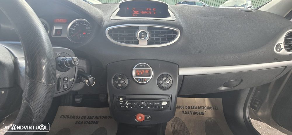 Renault Clio Sport Tourer - 26