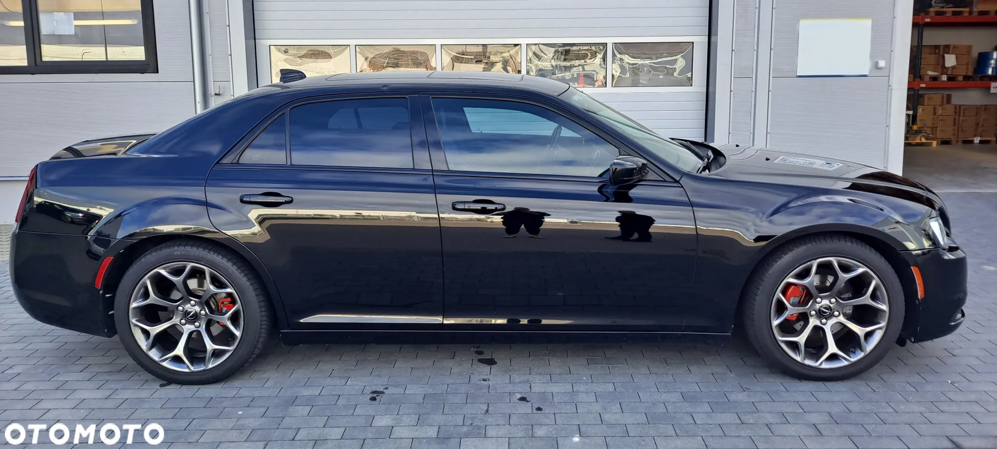 Chrysler 300s - 9