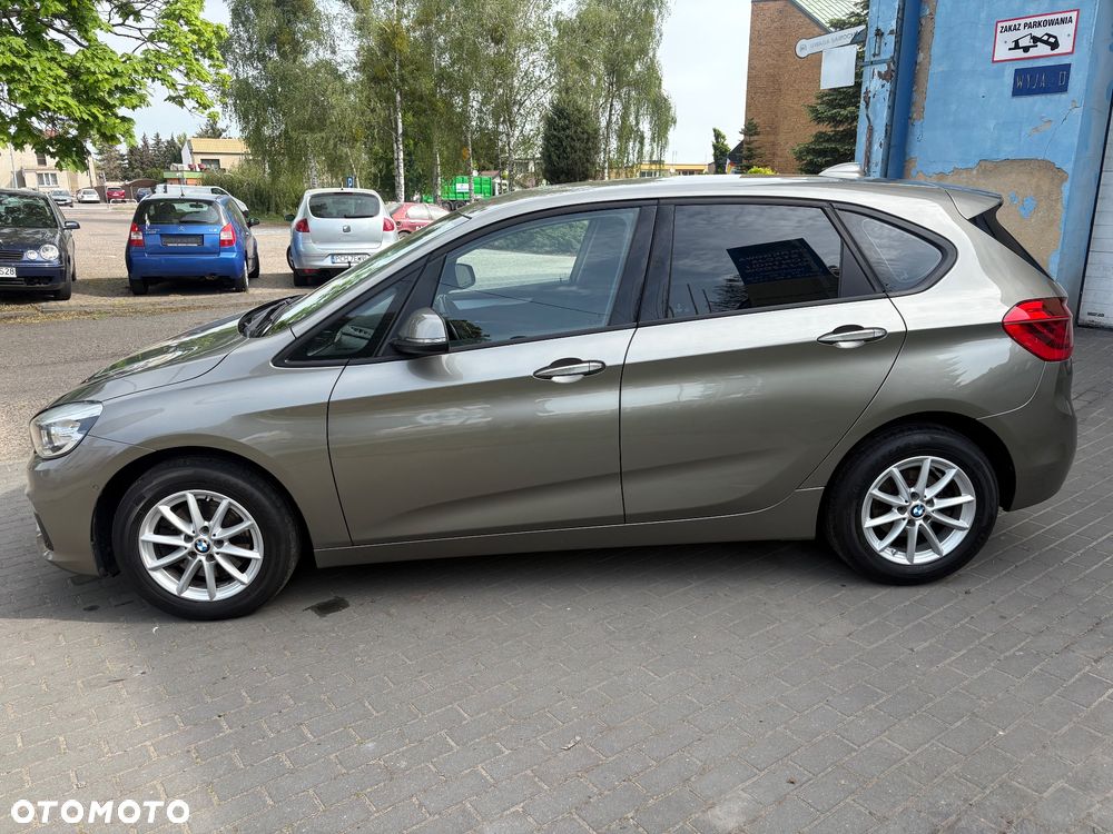 BMW Seria 2 220i Sport - 4