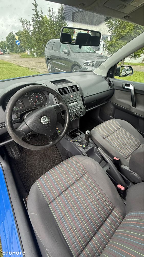 Volkswagen Polo - 8