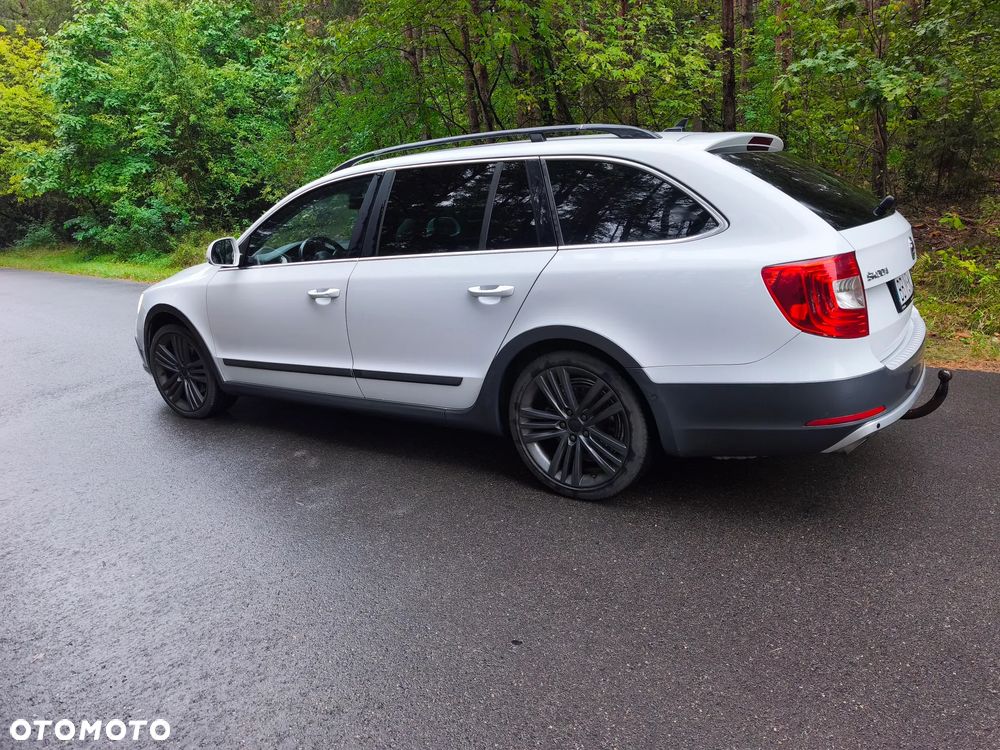 Skoda Superb 2.0 TDI Platinum Outdoor DSG - 7