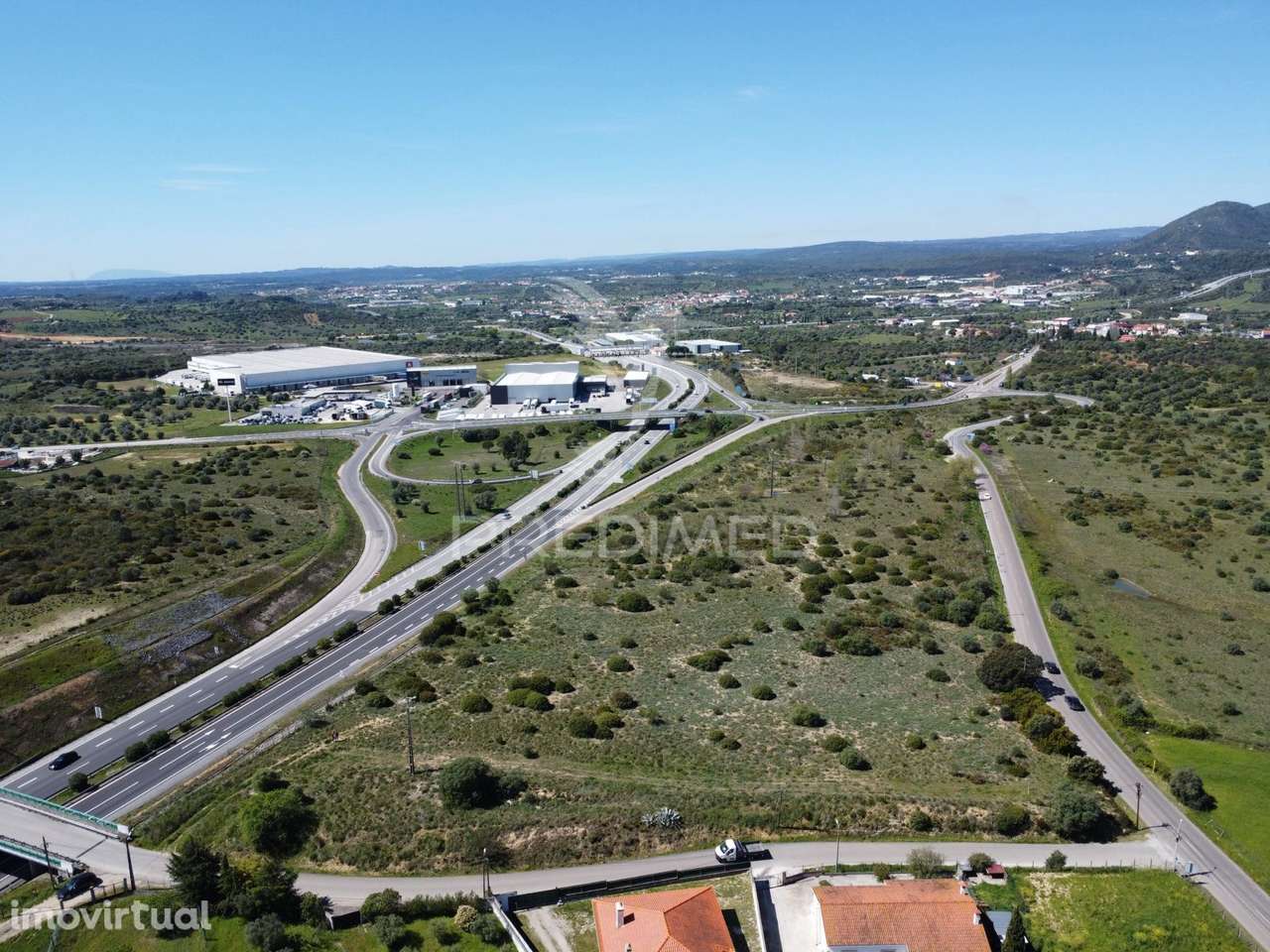 Terreno Empresarial 37.000 m² – A 1 Minuto da A1 e Junto à A23 | Op... - Grande imagem: 5/23
