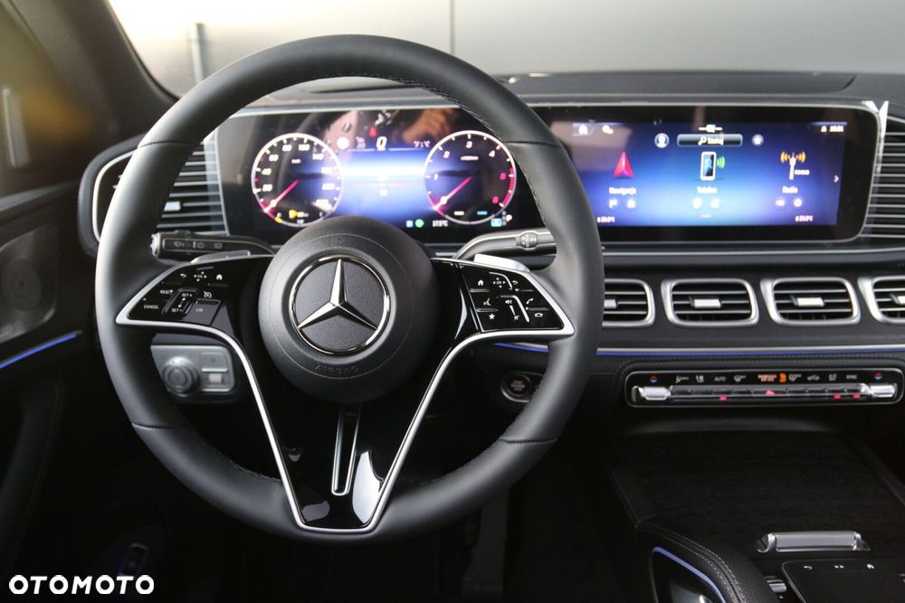 Mercedes-Benz GLE - 19