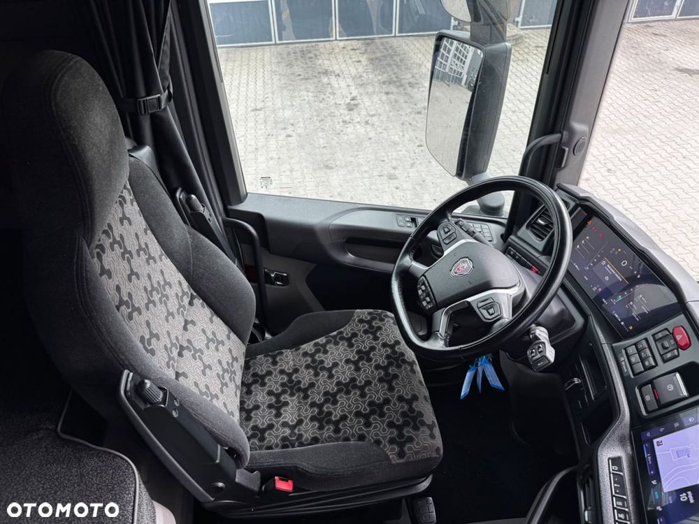 Scania R 460 A4x2NA - 26