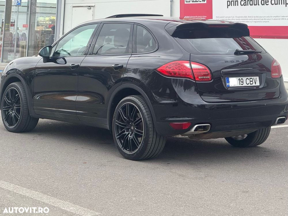Porsche Cayenne - 10