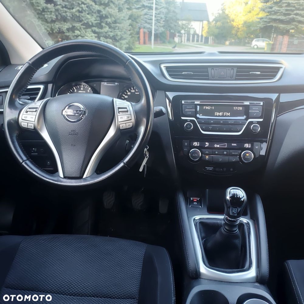 Nissan Qashqai 1.2 DIG-T Tekna EU6 - 6