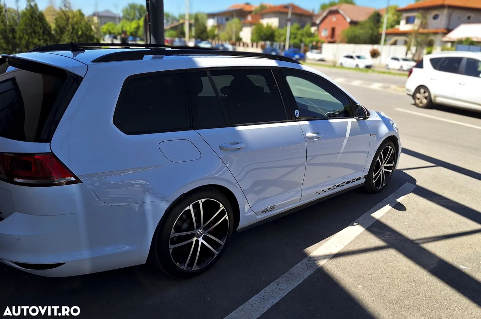 Volkswagen Golf 2.0 TDI DPF BMT GTD - 12