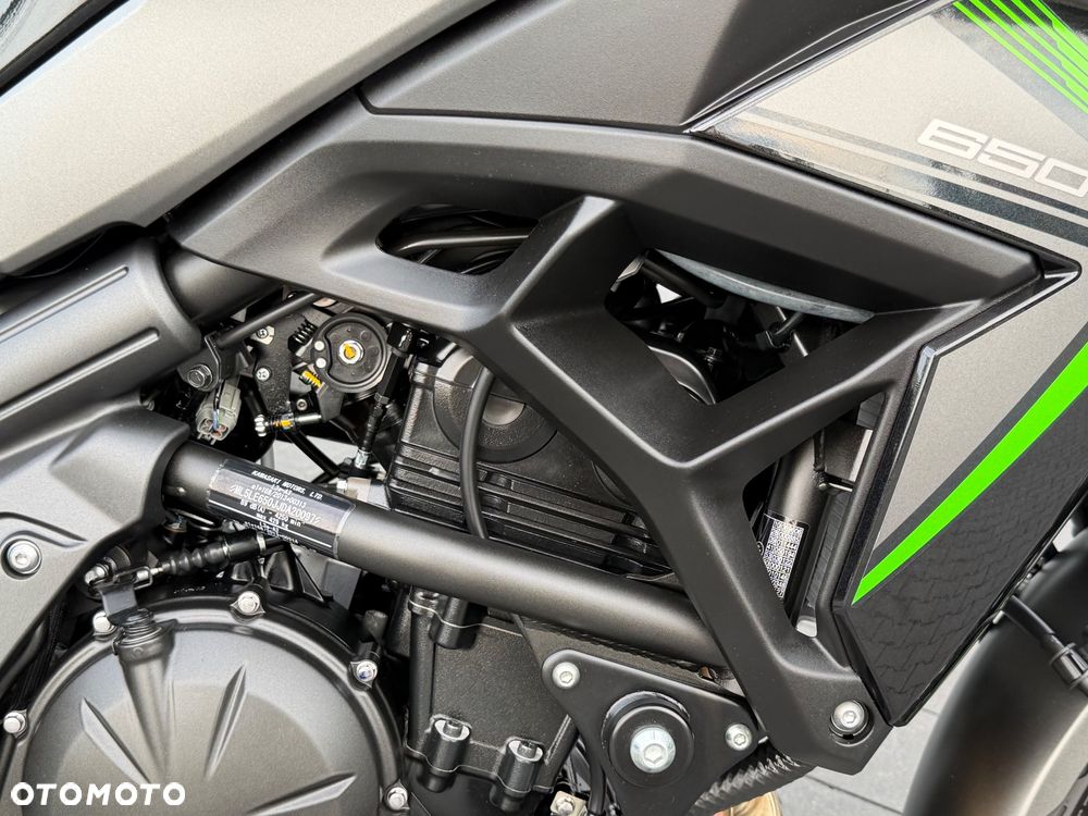 Kawasaki Versys 650 - 16