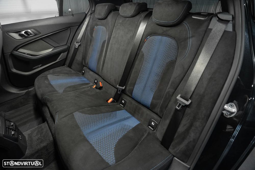 BMW 118 i Pack M Auto - 27