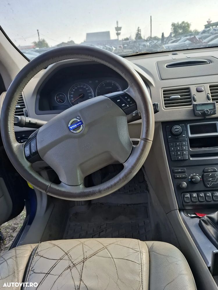 Dezmembrez Volvo XC90 - 5