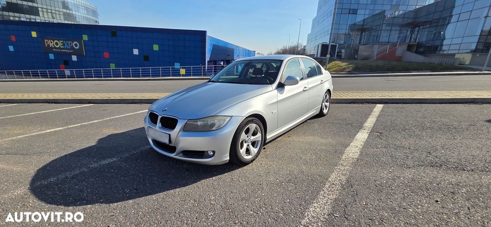 BMW Seria 3 320d DPF Efficient Dynamics Edition - 6