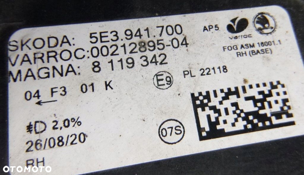 Skoda Octavia Halogen Prawy 5E3941700 - 4