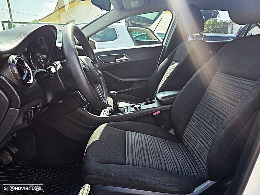 Mercedes-Benz A 180 - 10