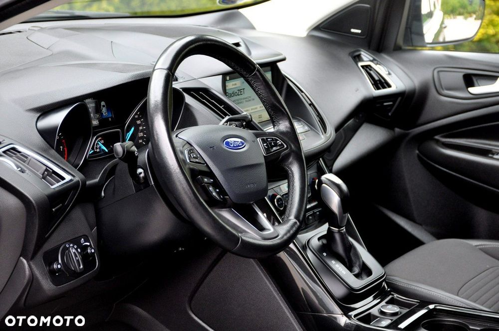 Ford Kuga - 28