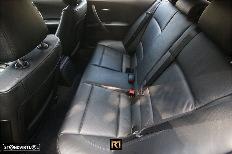 BMW 120 iA Sport - 13