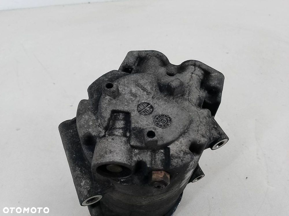 POMPA, SPRĘŻARKA KLIMATYZACJI FORD FOCUS II FL 3M5H-19D629-KF 1.6 TDCI - 8