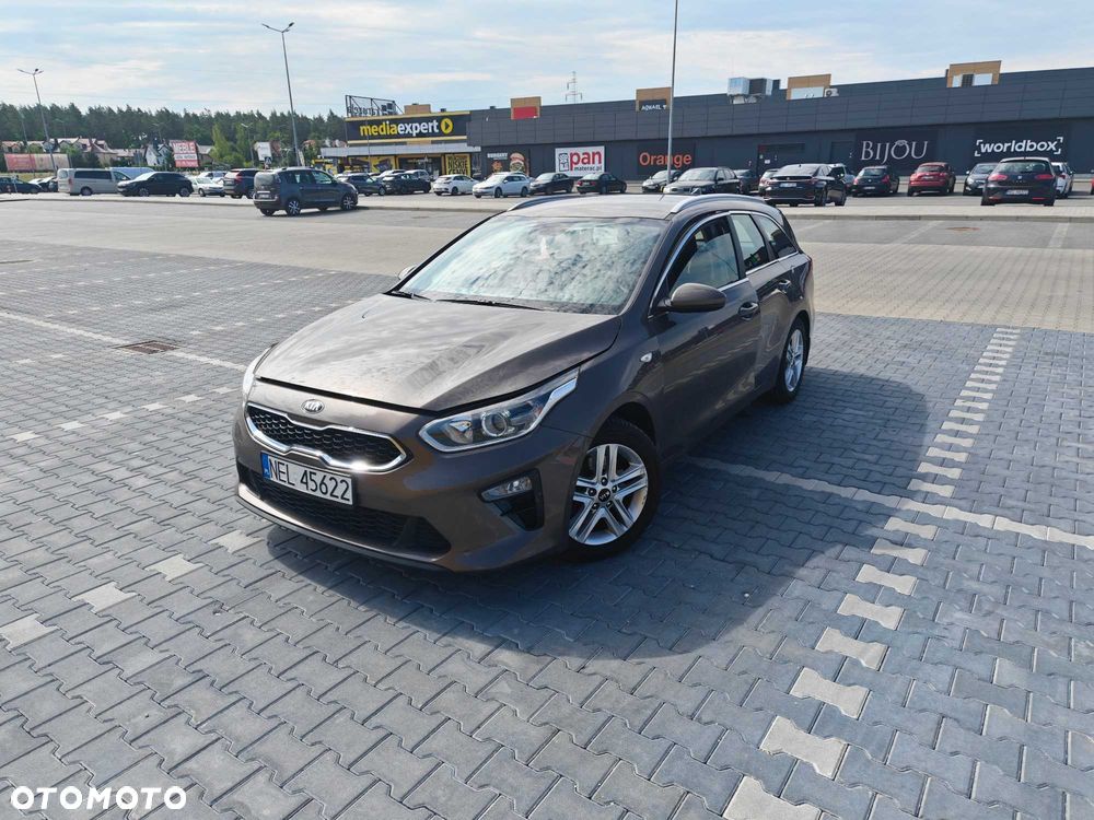 Kia Ceed - 6