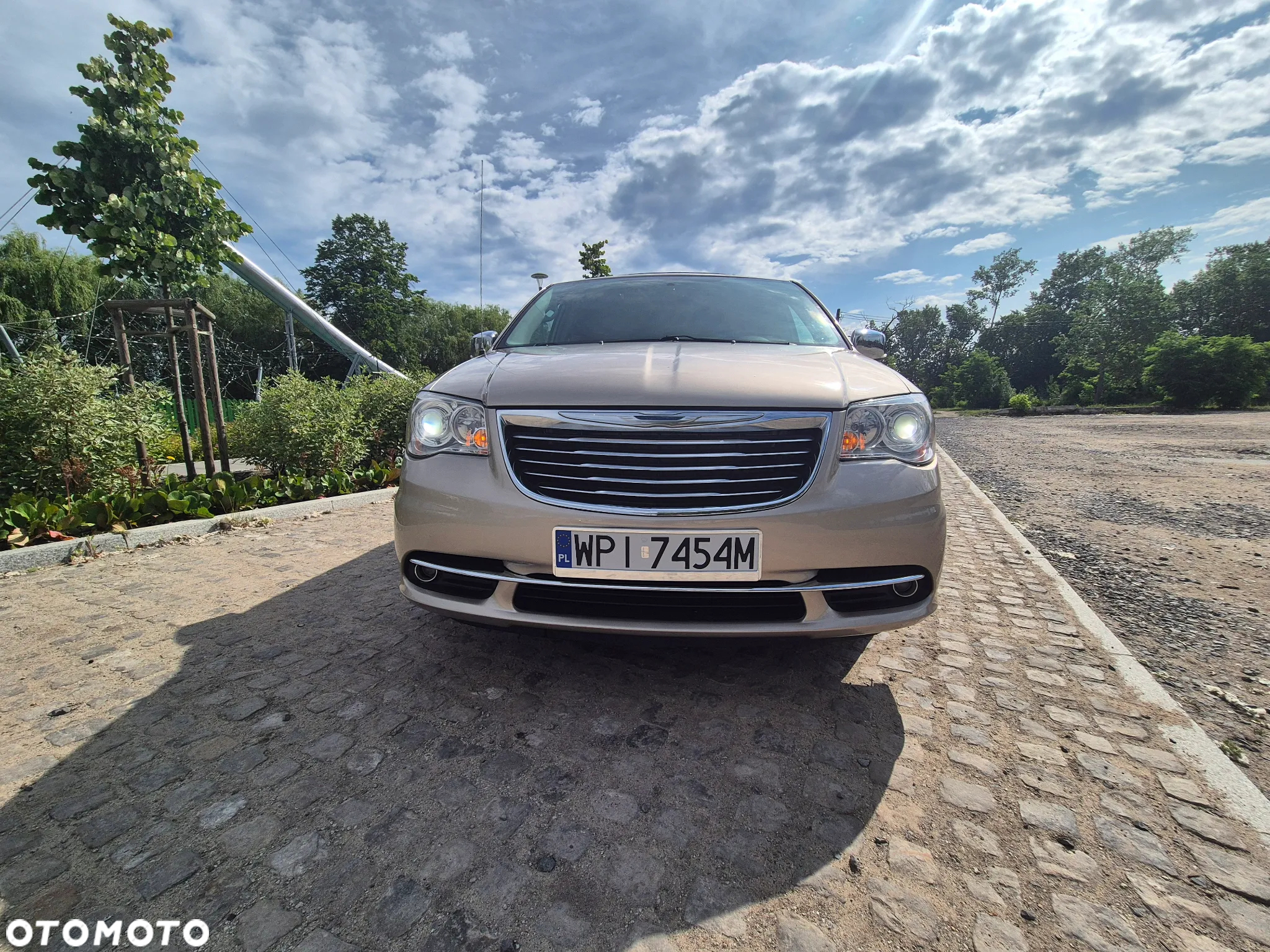 Chrysler Town & Country 3.6 Limited - 24