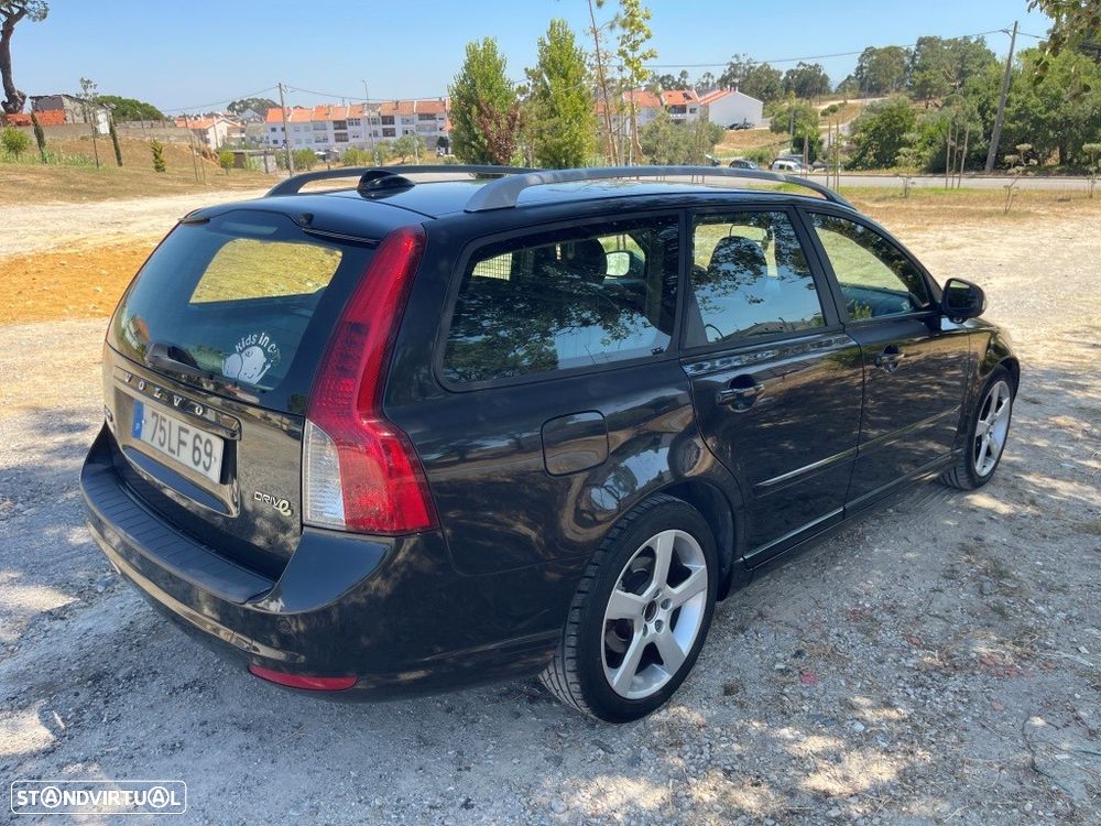 Volvo V50 2011 photo 4