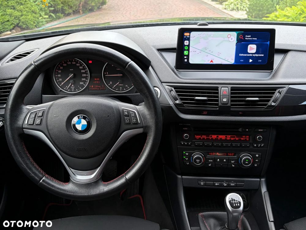 BMW X1 xDrive18d Sport Line - 6