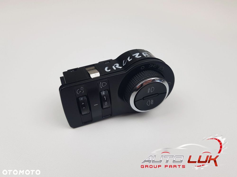 Panel Przełącznik Regulacja świateł Chevrolet Cruze 13301758 - 1