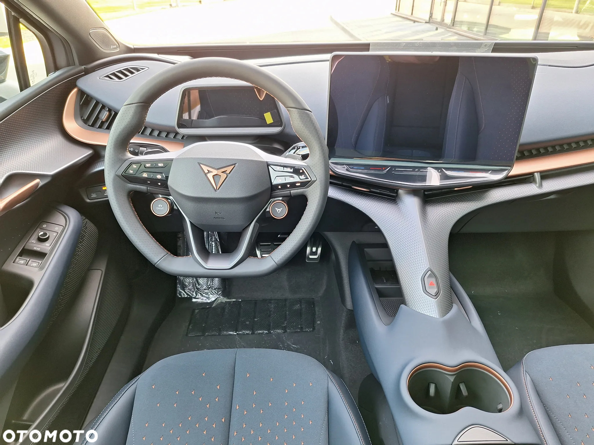 Cupra Tavascan 82kWh 4Drive VZ - 14