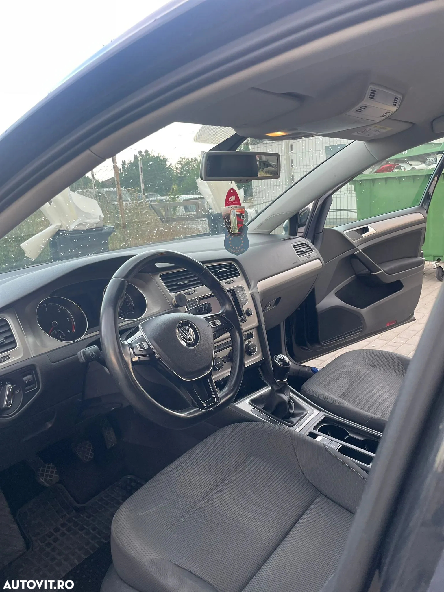 Volkswagen Golf - 15