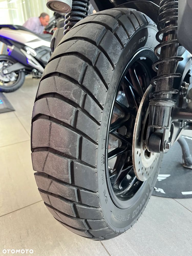Honda ADV350 - 11