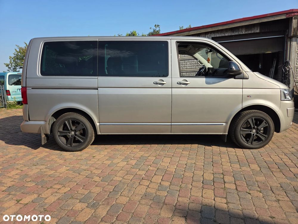 Volkswagen Multivan - 2