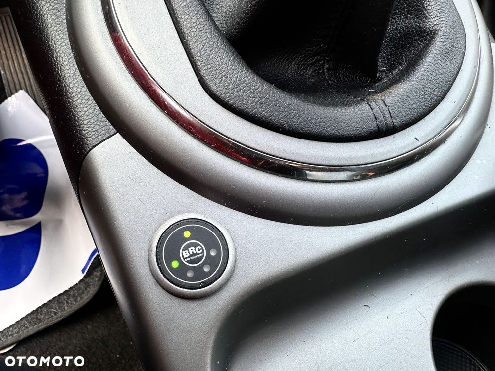 Kia Sportage 1.6 GDI 2WD ISG Dream-Team Edition - 23