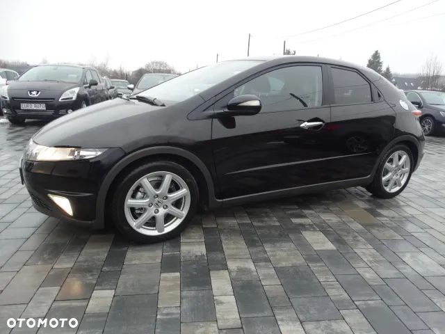 Honda Civic 1.8i-VTEC i-SHIFT Executive - 3