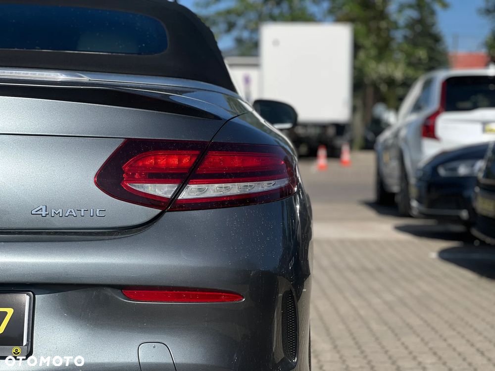 Mercedes-Benz Klasa C 300 4MATIC 9G-TRONIC - 14