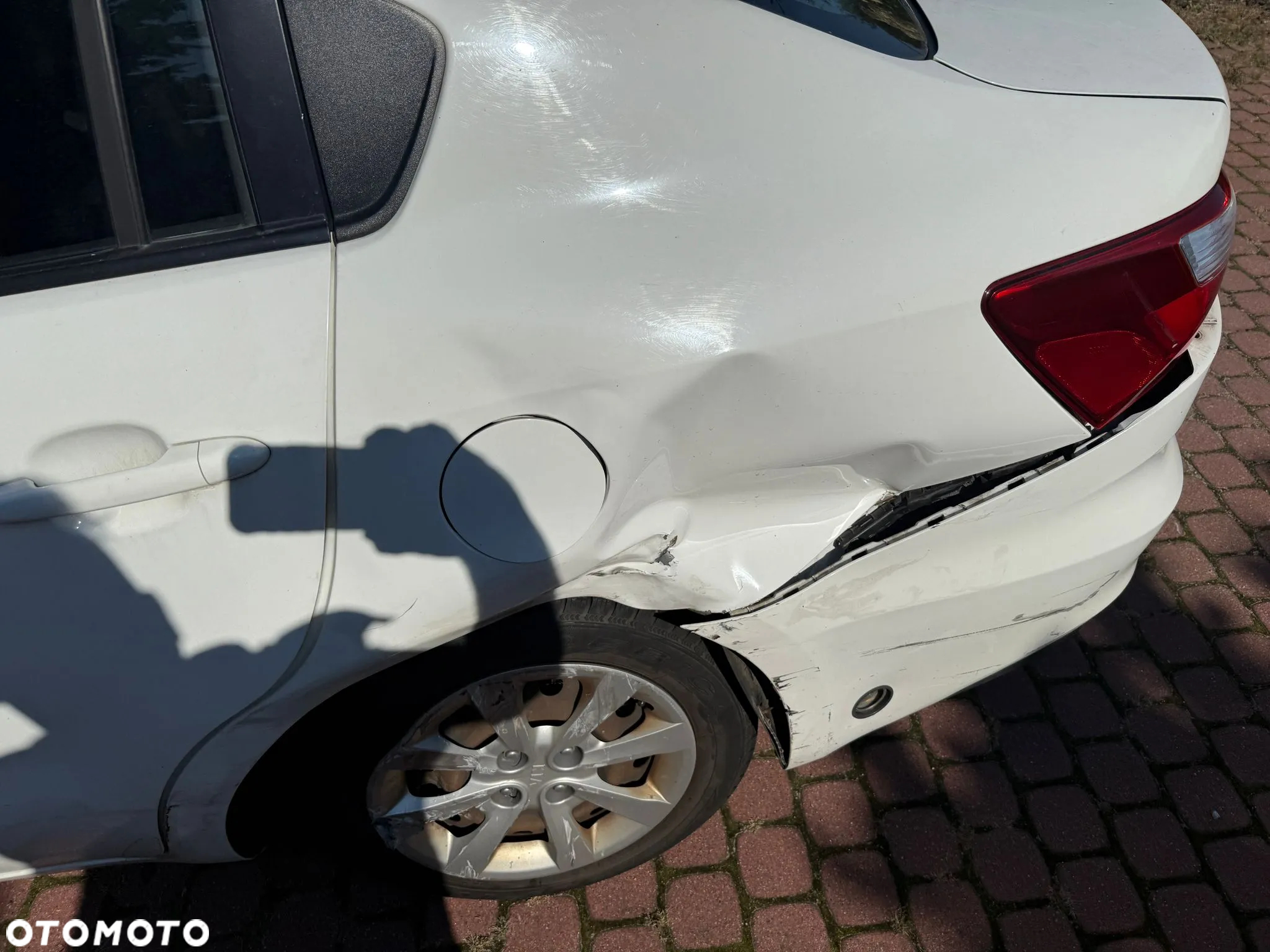 Kia Rio 1.2 L - 22