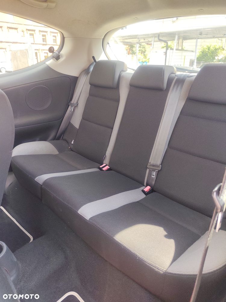 Peugeot 207 75 Urban Move - 12