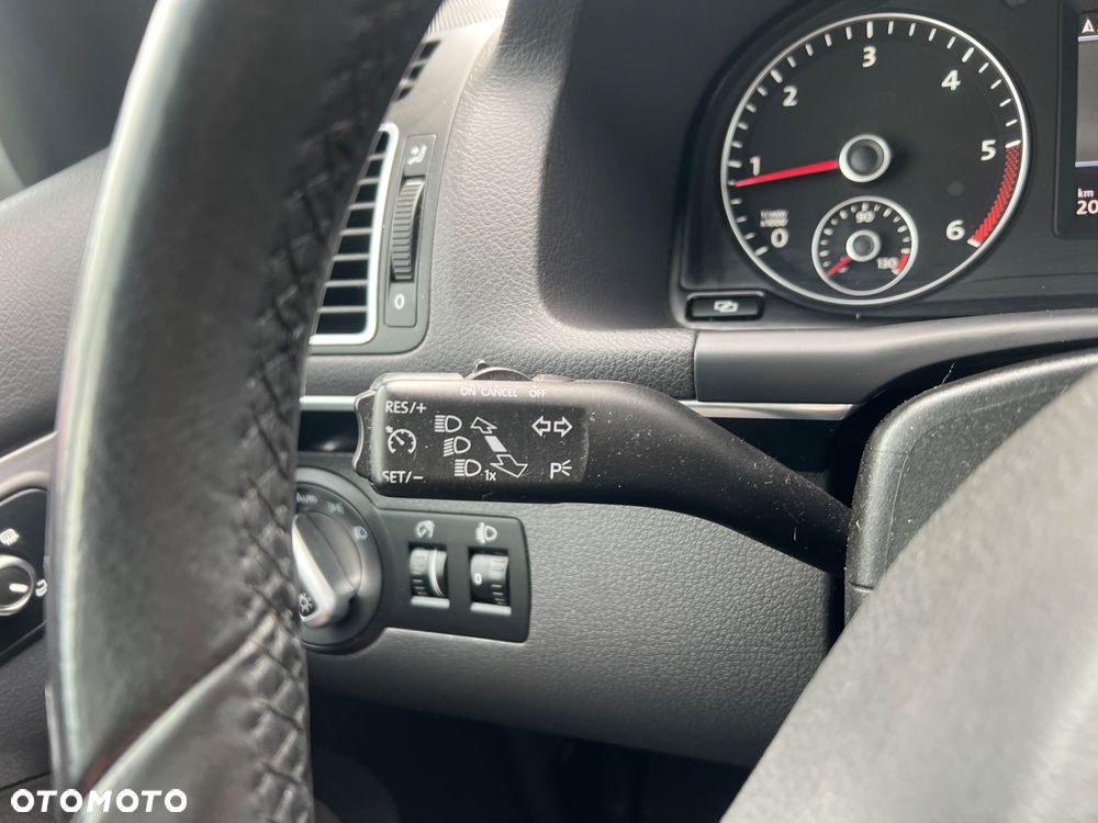 Volkswagen Touran 2.0 TDI DPF Comfortline DSG - 37