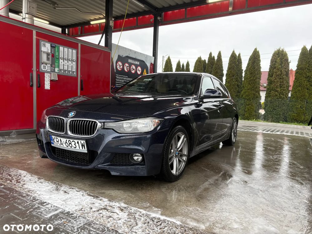BMW Seria 3 330i - 5