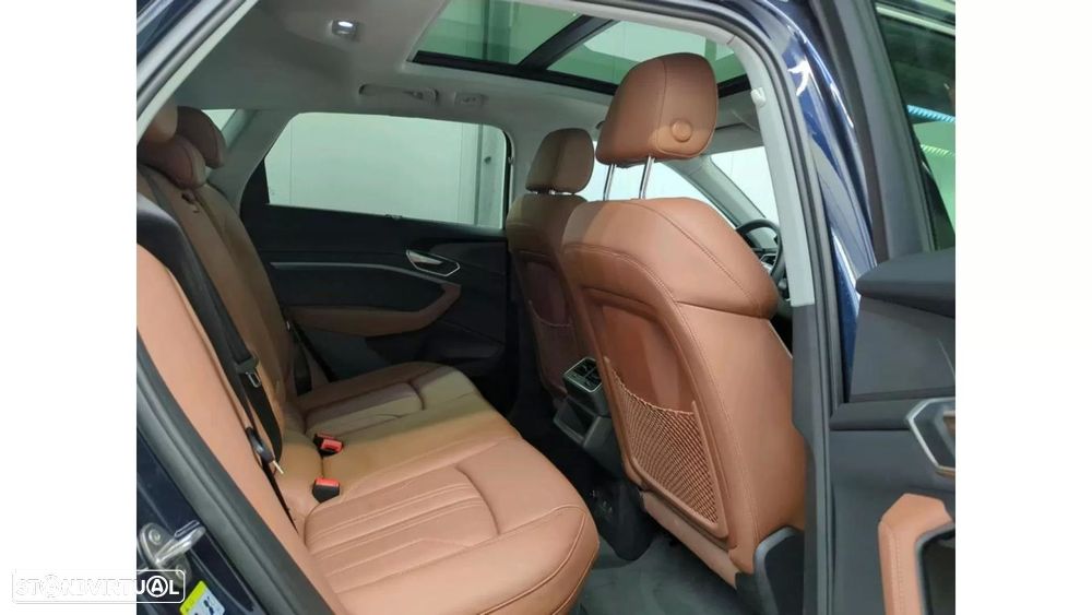 Audi Q8 e-Tron 50 quattro S line - 8