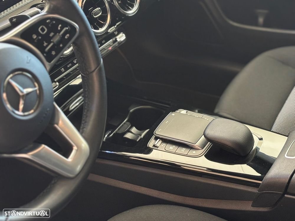 Mercedes-Benz CLA 200 - 7