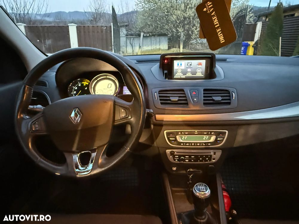Renault Megane dCi 110 FAP LIMITED - 8