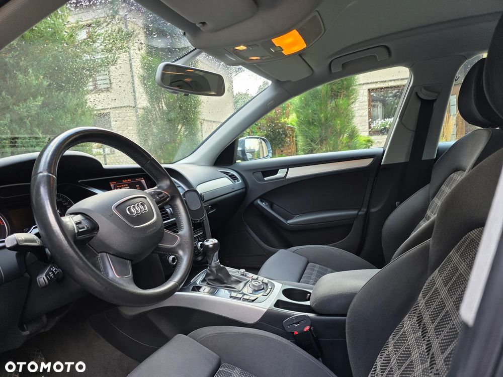 Audi A4 Avant 2.0 TFSI S line Sportpaket - 5