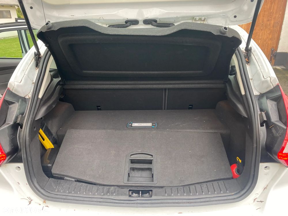 Ford Focus - 10